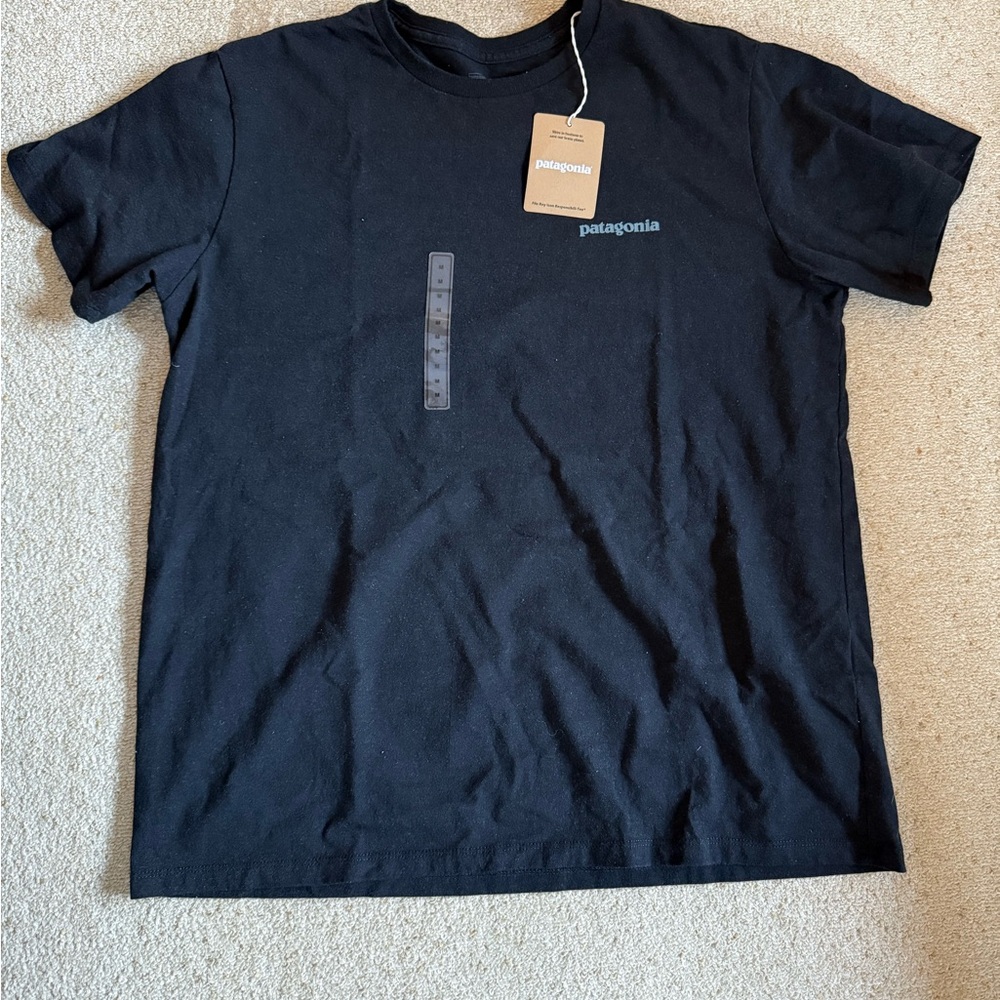 Patagonia Fitz Roy Icon Responsibili-Tee Men’s Medium Black NWT